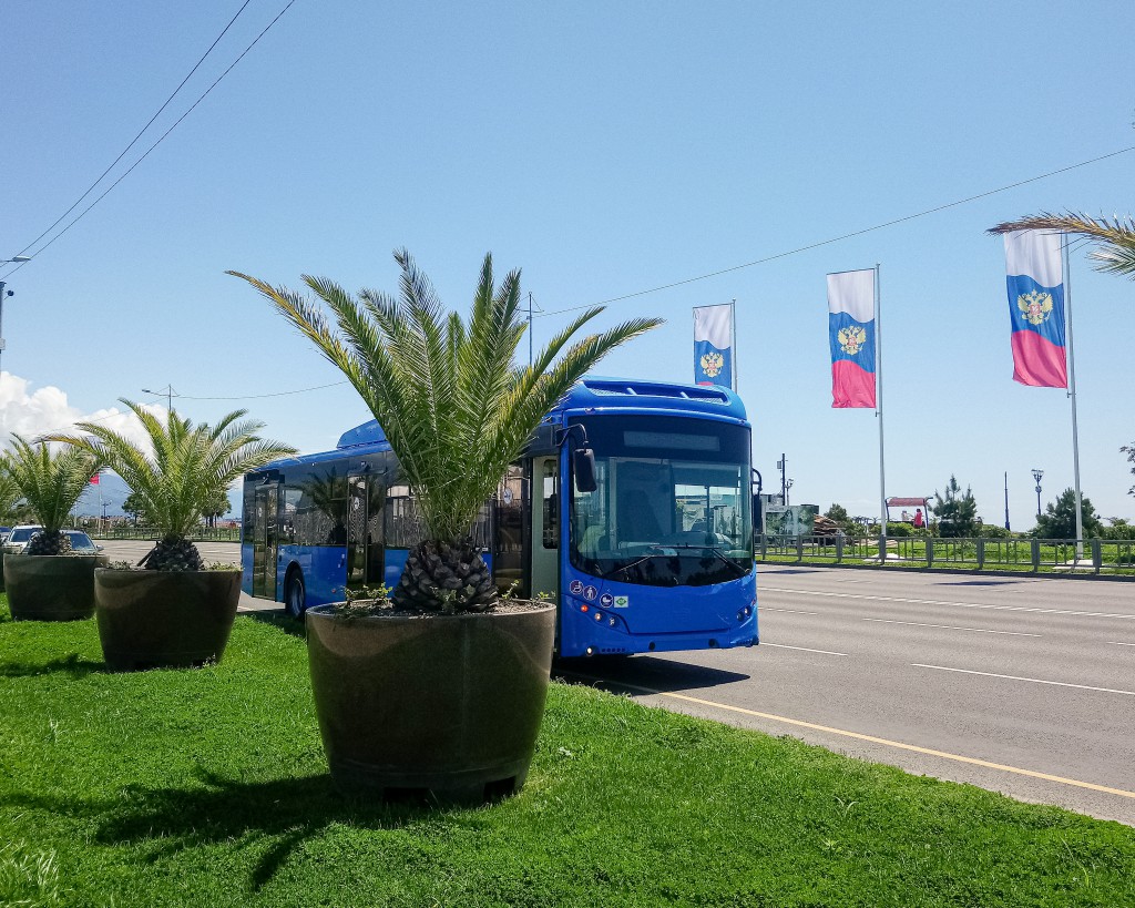 Новые отечественные автобусы: испытания летней жарой и горными серпантинами  в Сочи