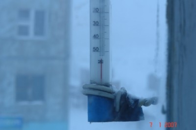 10 декабря в п. Артык термометр наружного воздуха показал температуру -61*С