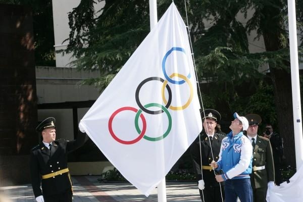 Церемония встречи флагов олимпиады 2014 в Сочи
