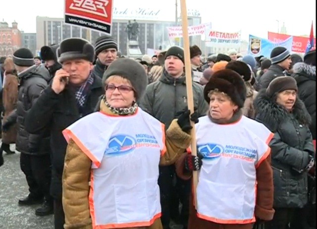 Общество не голосует. Путинская молодежь. Уралвагонзавод разгоняет митинги в Москве.