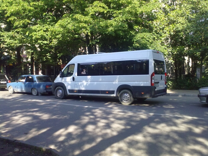49 автобус сочи. Маршрутка Сочи. Маршрутное такси Сочи. Сочинские маршрутки. Автобус 49 Сочи.