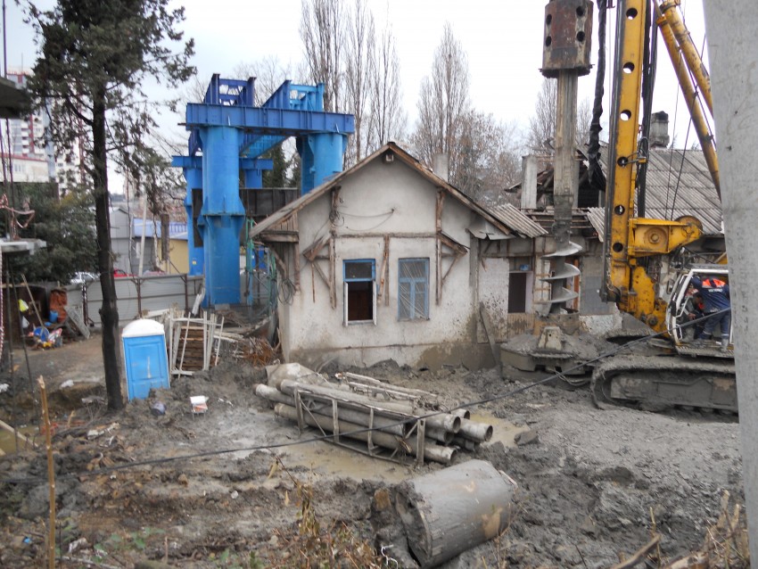 Сочи  в  руинах