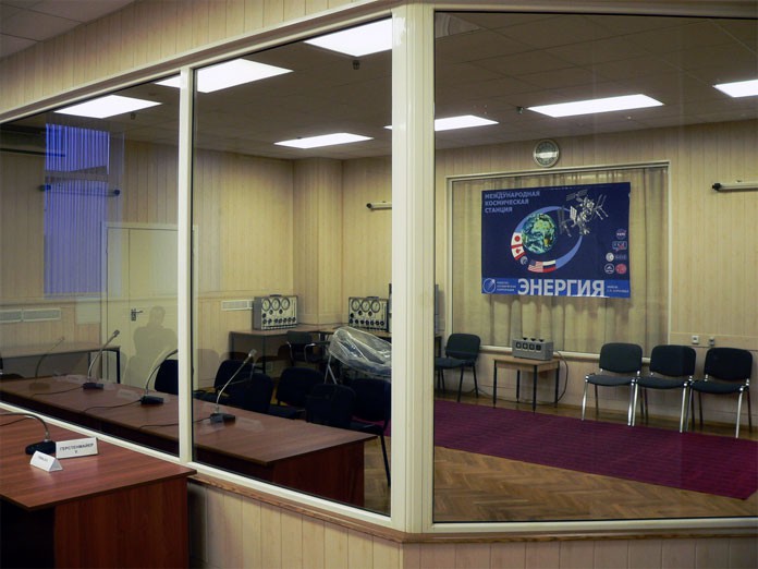 Комната для прессконференций с экипажем