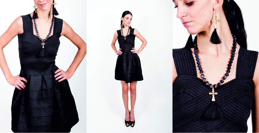 Платье - 6299 руб. Комплект (колье+серьги) - 1499 руб.