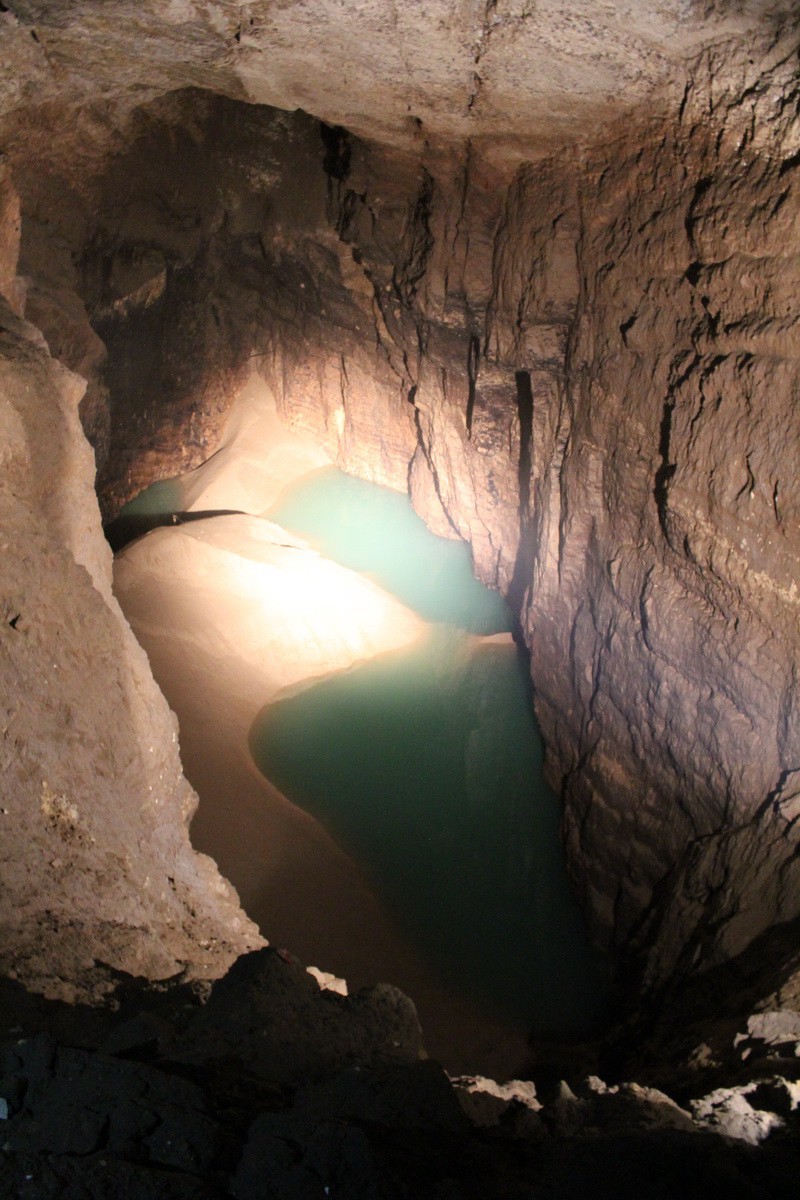 Новоафонские пещеры