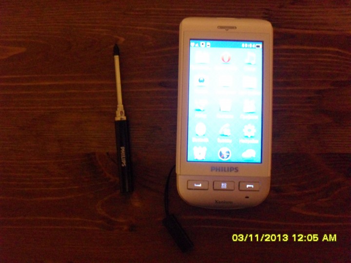 почти новый PHILIPS X525