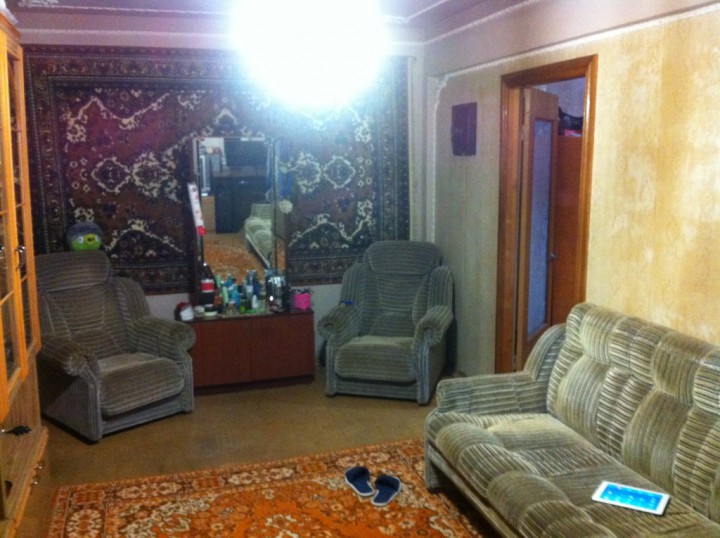 В связи с переездом отдам мебель и технику.