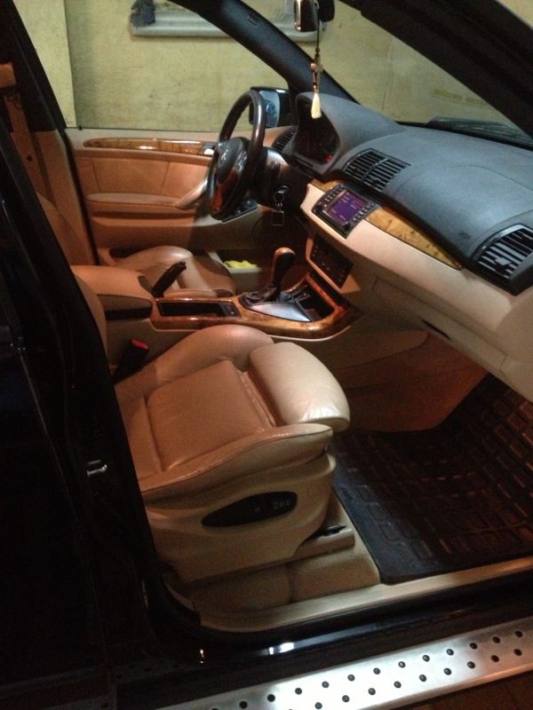 Продам BMW X5 2002г