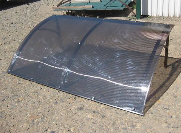 Козырьки из поликарбоната.