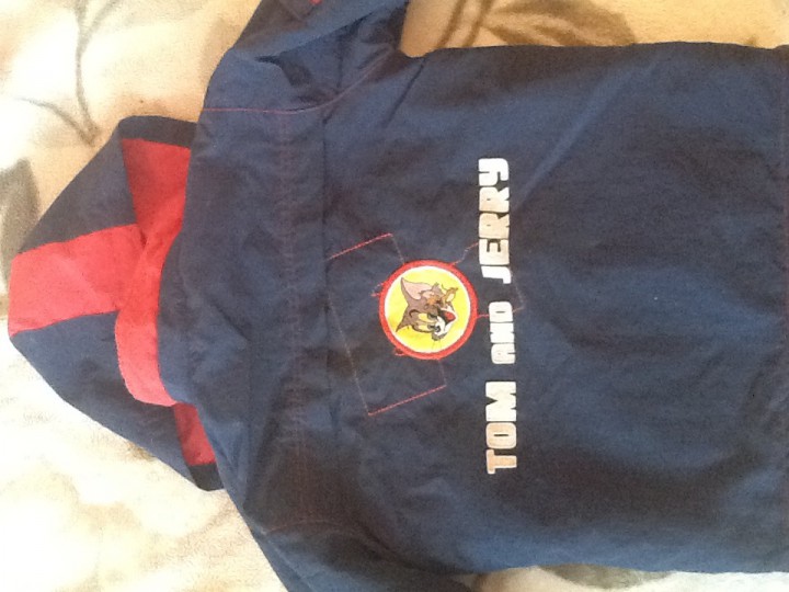 Продам верхнюю одежду на мальчика