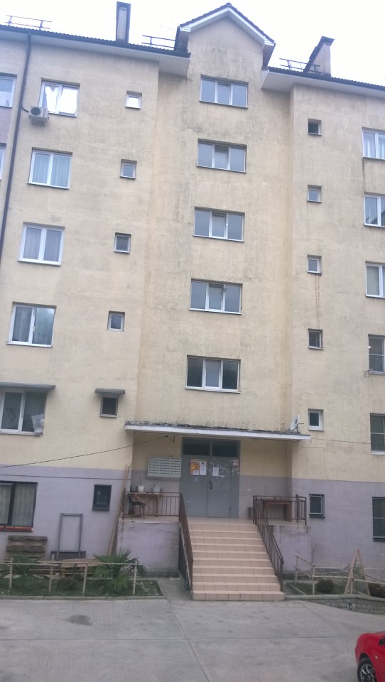 Продаю квартиру с документами.