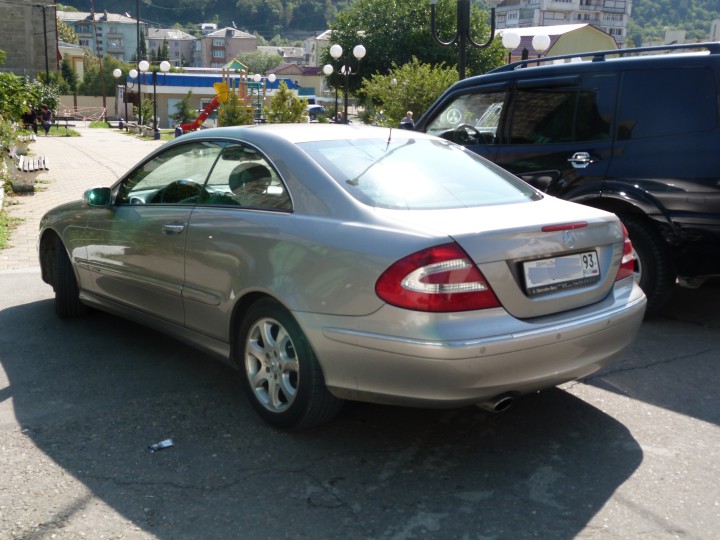 Продаю Mersedes Benz CLK-Klass, 2002 год