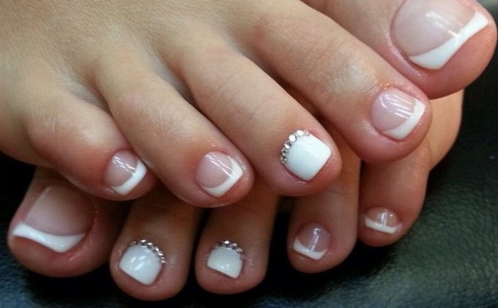 Услуги ногтевого сервиса.