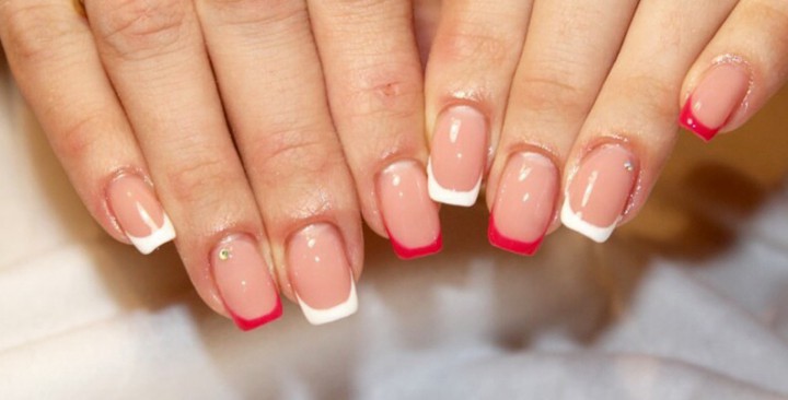 Услуги ногтевого сервиса.