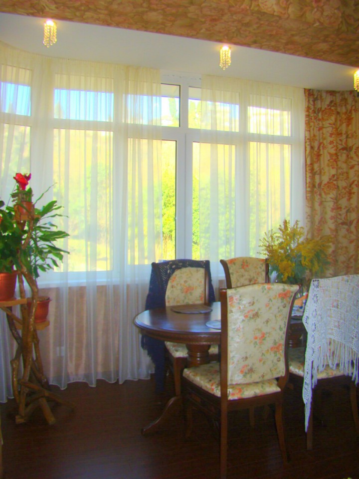 Продаю 2-комнатную квартиру с ремонтом, мебелью, Санаторная СОБС