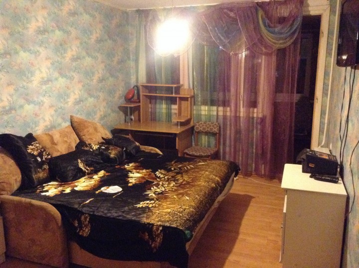 Сдаю двухкомнатную квартиру на ареде