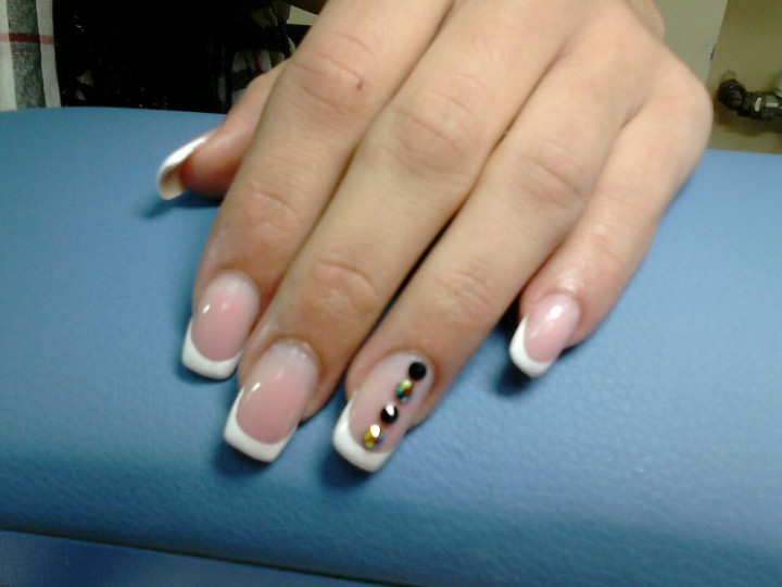 Наращивание ногтей