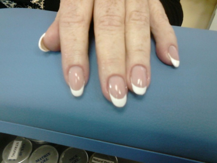 Наращивание ногтей