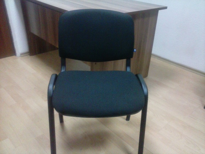 Продам офисный стол, тумбу, стулья