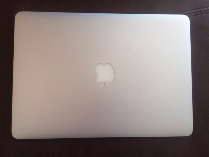 MacBook Air (13-inch), б/у 2 года