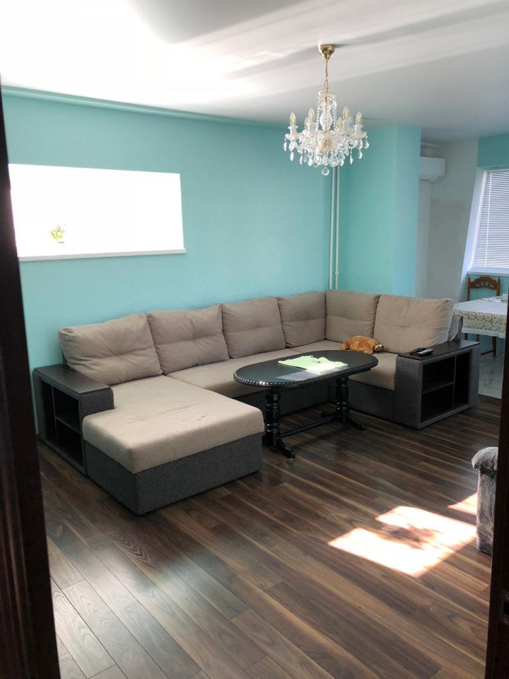 Продам 3 км.кв. 78 кв.м