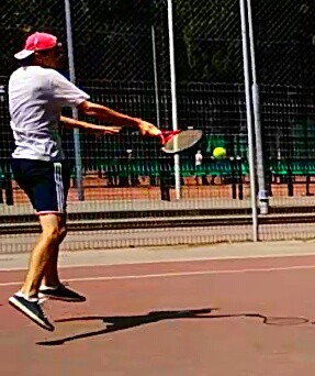 Обучаю теннису взрослых и детей