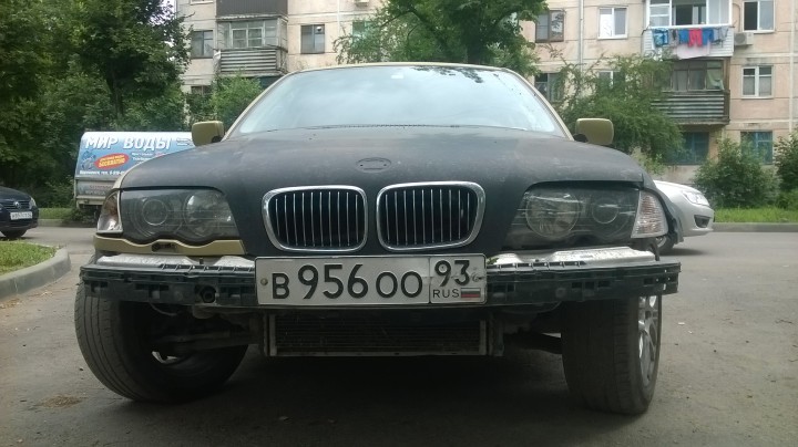 Продам битый BMW