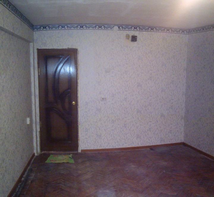 Продаю 2 комнаты в 3х комнатной квартире. Донская 