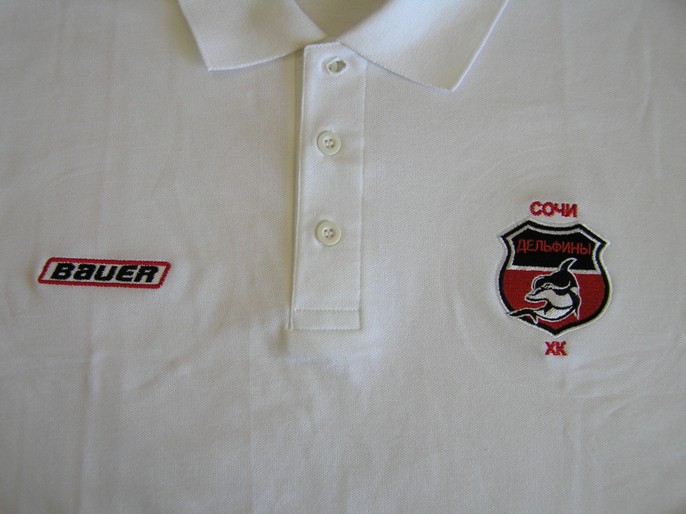 Рубашки-поло с вышитым логотипом