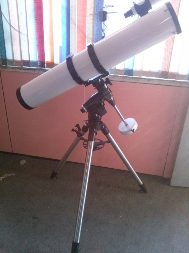 Длинно-фокусный телескоп Ньютона(планетник)